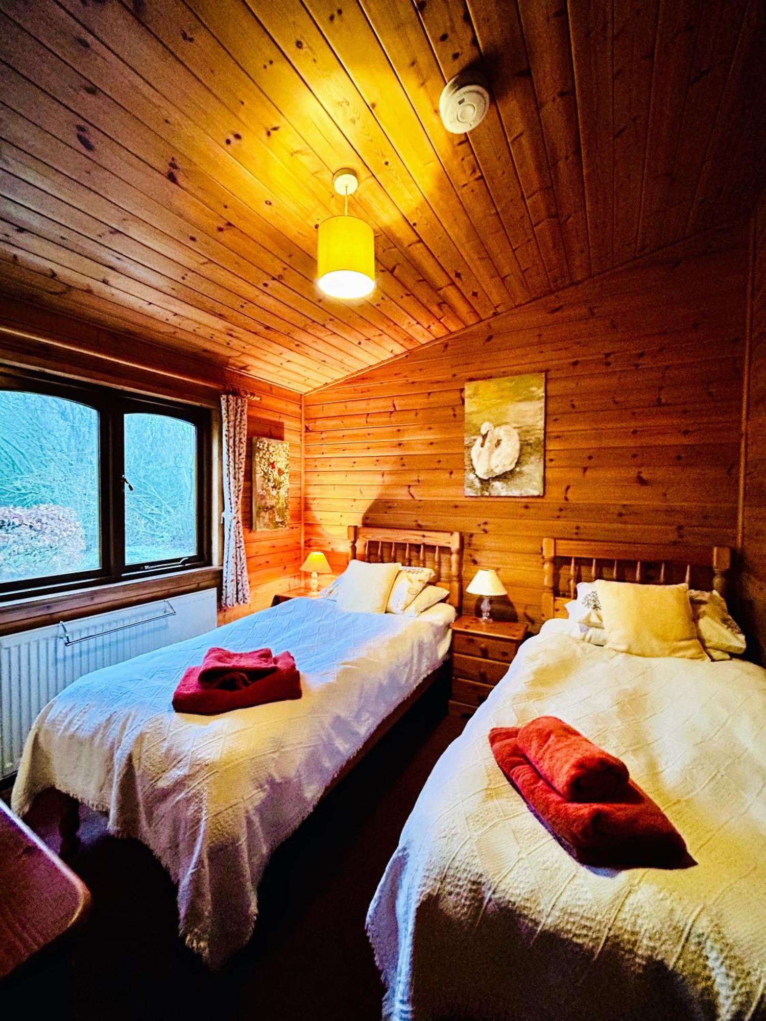Wigeon Secluded Rustic Chalet York